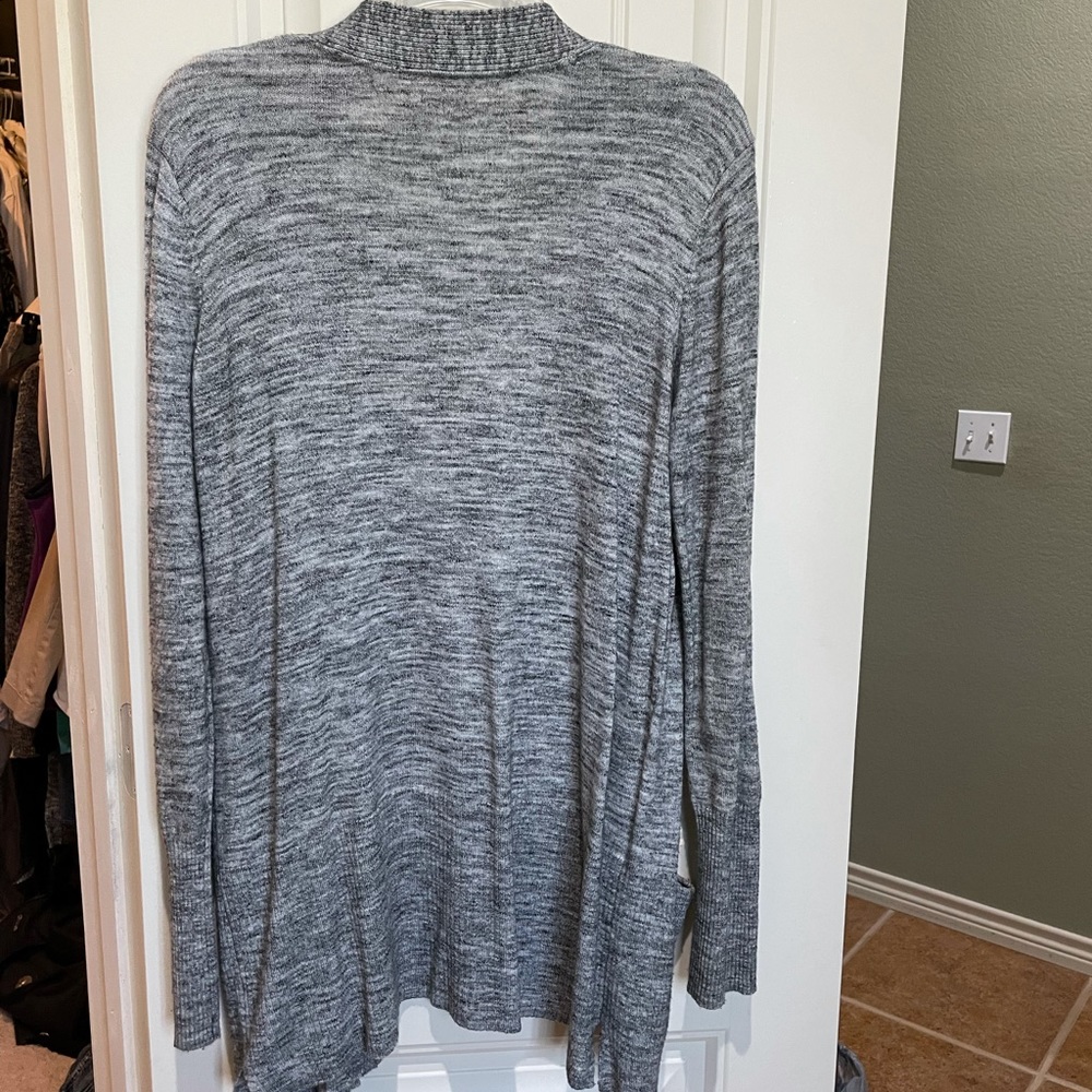 Cardigan sweater - Picture 2 of 4